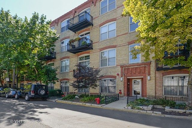 1st image of 1740 N Maplewood Ave APT 204