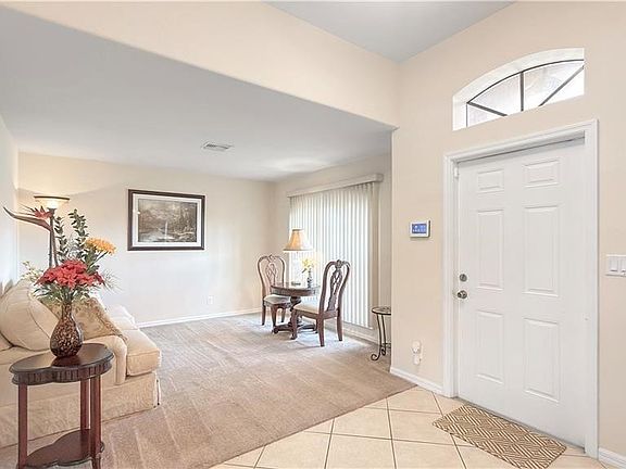 4th image of 205 SW 42nd St