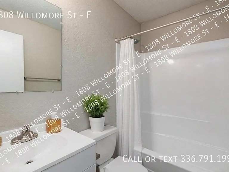 1808 Willow — Photo 5