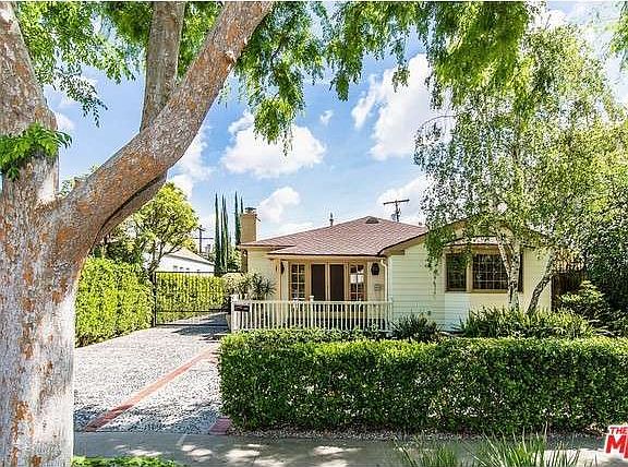 3rd image of 4418 Camellia Ave