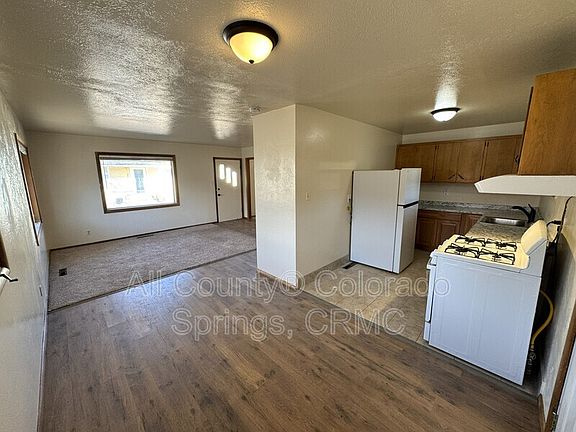 4th image of 211 N Foote Ave