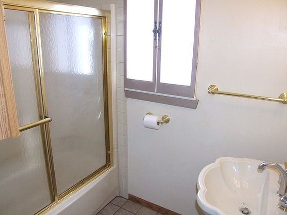4th image of 30830 Bayridge Blvd