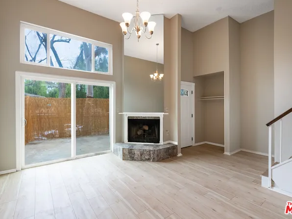 23001 Del Valle St #21, Woodland Hills, CA 91364