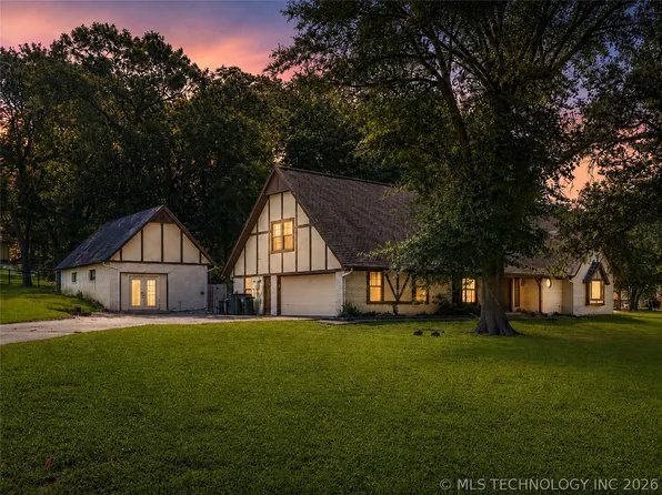 416 Timbercrest Rd, Catoosa, OK 74015