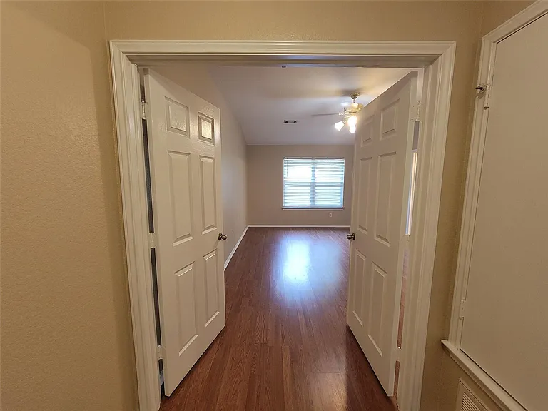 3307 Saint Genevieve Dr — Photo 7