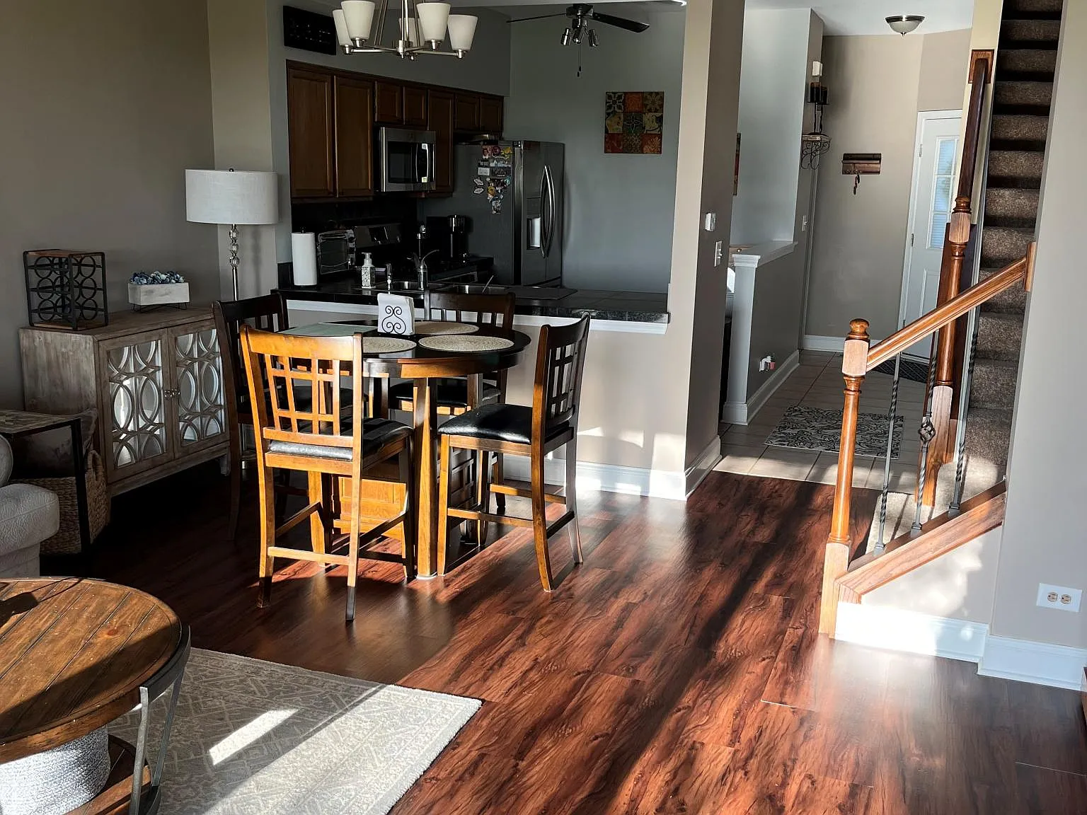 2 bed, 1198 sqft, $2,100 — Photo 3