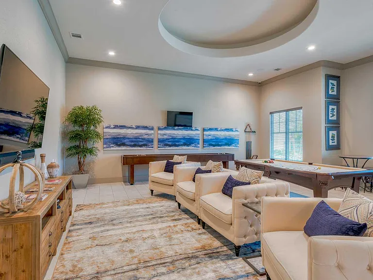 Catalon at Lago Mar I & II — Photo 27