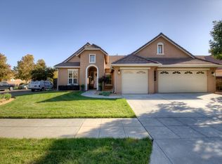 3278 Rialto Ave, Clovis, CA 93619