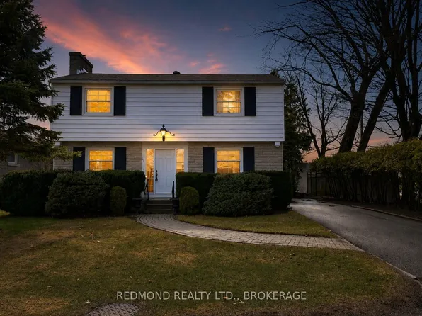 140 Churchill Dr, Gananoque, ON K7G 1R8