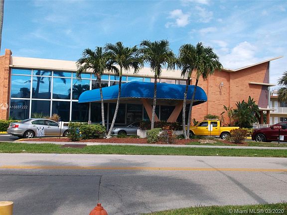 5th image of 26 Diplomat Pkwy #2357