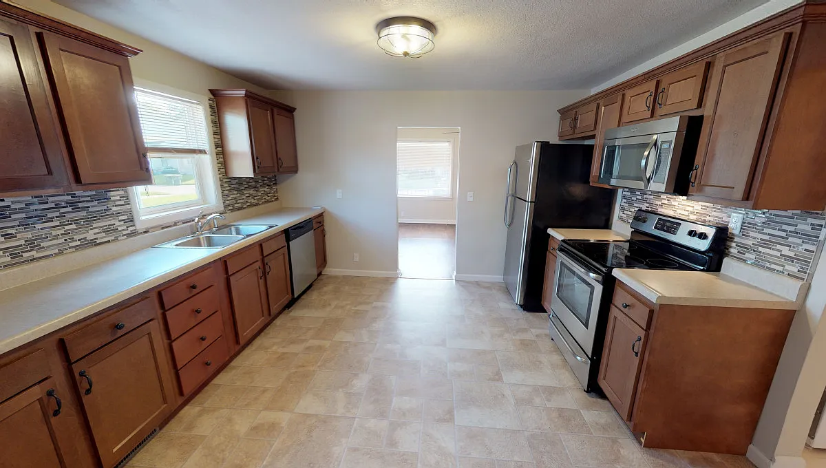 2209 North Ball Avenue - 1 — Photo 2