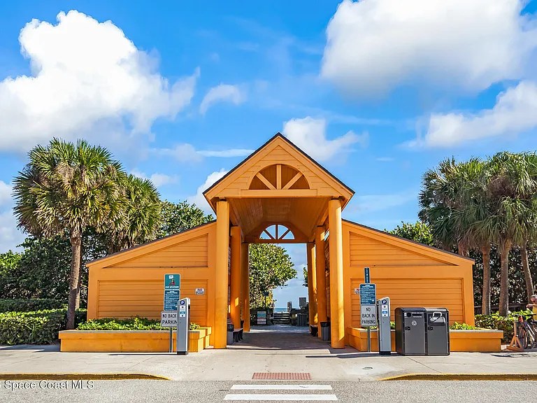 2700 N Highway A1A #13-212 — Photo 32