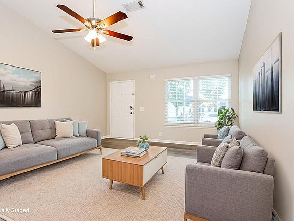 4th image of 7552 W Winchester Dr