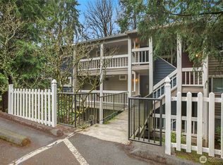 15246 SE 43rd Ct #G201, Bellevue, WA