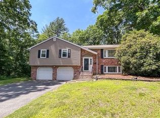 17 Franklin St, Medway, MA 02053