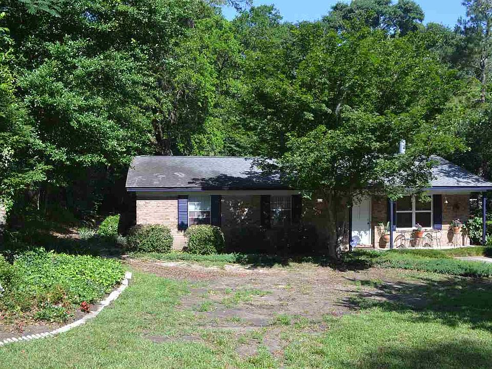 1st image of 4032 Elder Ln #3