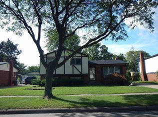 3442 Chase Dr, Warren, MI 48091