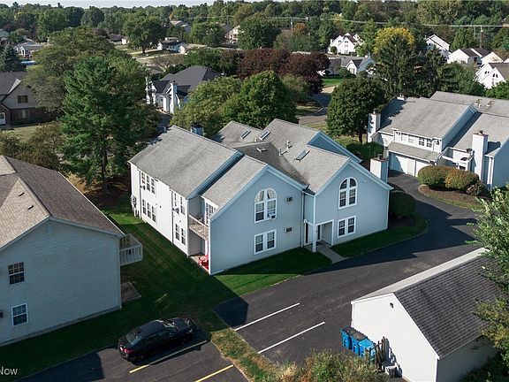 2nd image of 7488 Huntington Dr Unit 1