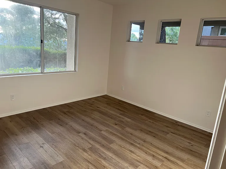 128 California Ct #128 — Photo 4