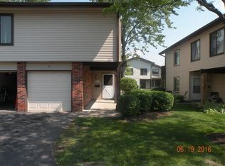 1326 Kingsbury Dr UNIT 5, Hanover Park, IL 60133