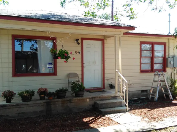 709 N Alameda St APT B, Carlsbad, NM 88220