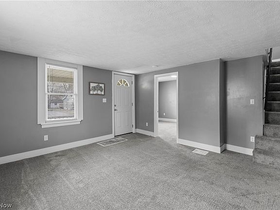 5th image of 646 W Highland Ave