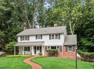 570 Bennington Ter, Ridgewood, NJ 07450