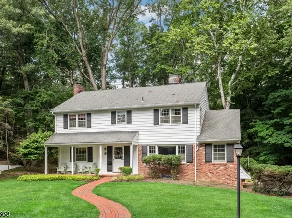 570 Bennington Ter, Ridgewood Village, NJ 07450