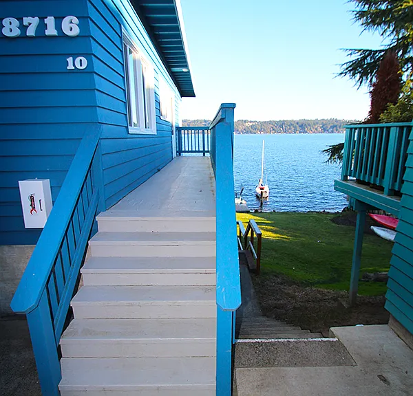 Beach Club Cottages — Photo 4