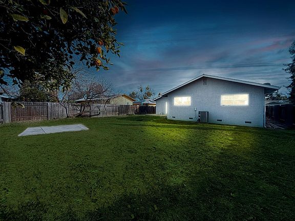 2nd image of 449 Monte Vista Avenue