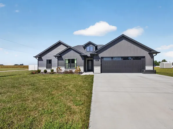 415 W Francis St, Sturgeon, MO 65284