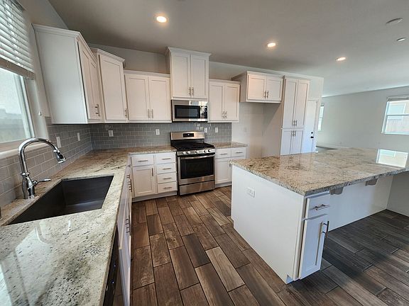 5th image of 1341 Orchid Ct
