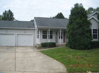 24 Autumn Ridge Dr, Glassboro, NJ 08028