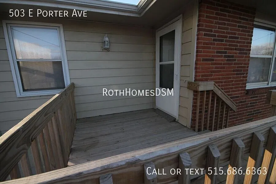 2 Bedroom 1 Bathroom Duplex with Walkout Basement — Photo 2