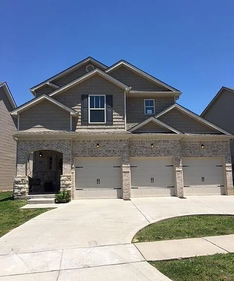 3305 Sweet Clover Ln — Photo 3