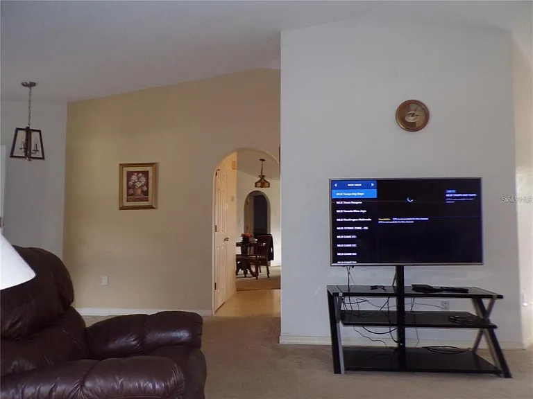 1011 Tropical Ave NW — Photo 9
