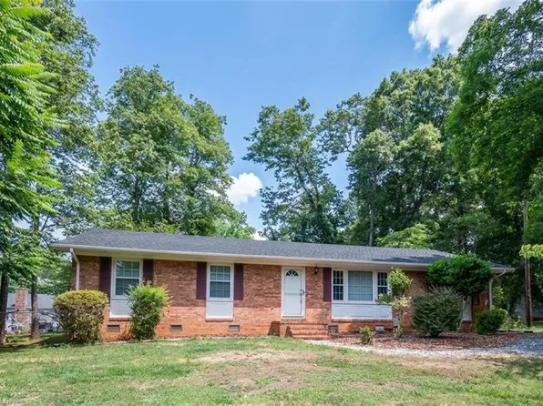 4609 Kincaid Dr, Greensboro, NC 27406