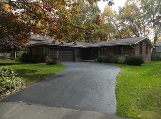 6839 Queen Annes Ct, Toledo, OH