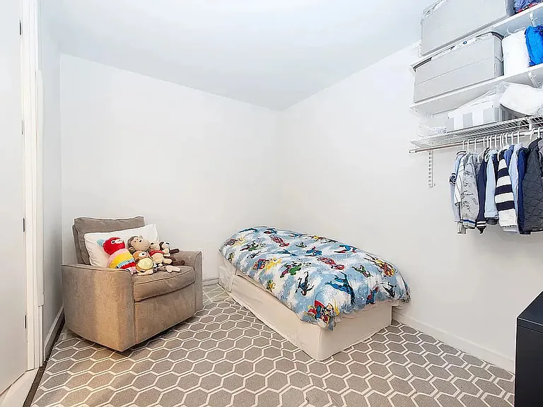 133 W 22nd St #2F — Photo 7