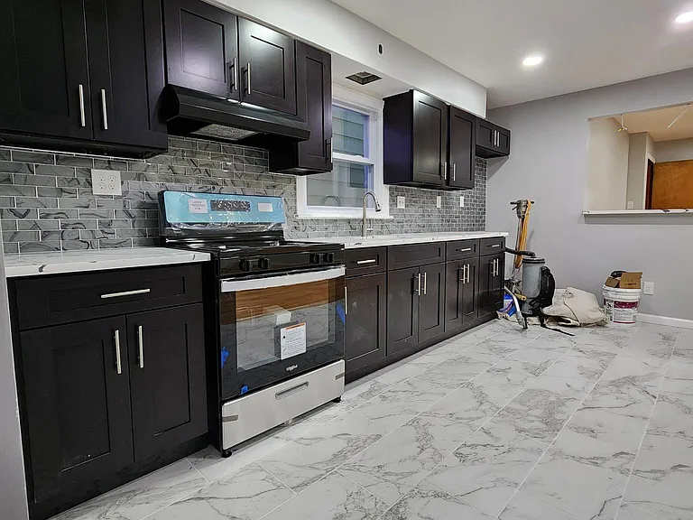147 McAdoo Ave #1 — Photo 41