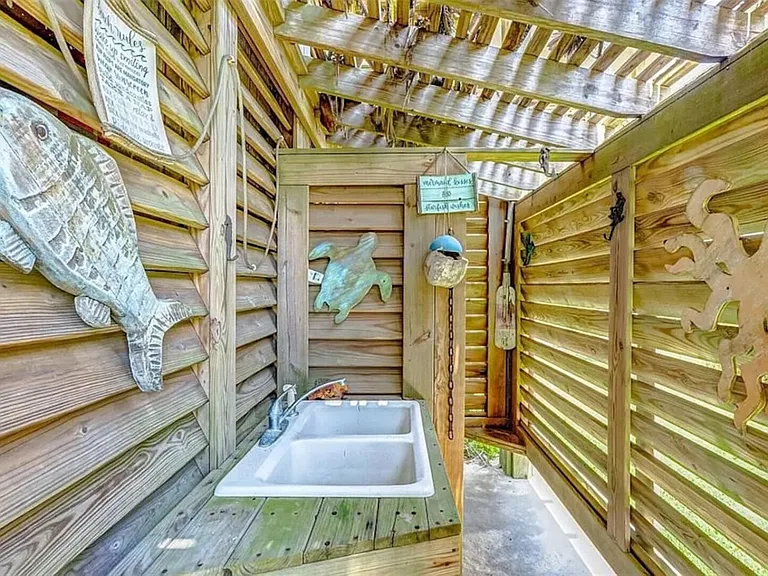 Sandollar Cir — Photo 6