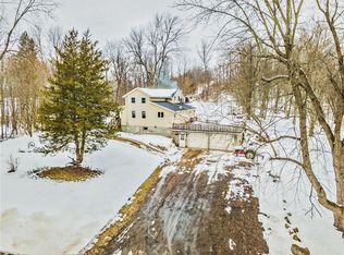 5587 Jungle Rd, Newark, NY 14513