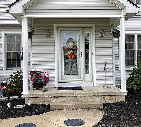 5th image of 4640 Queens Ct