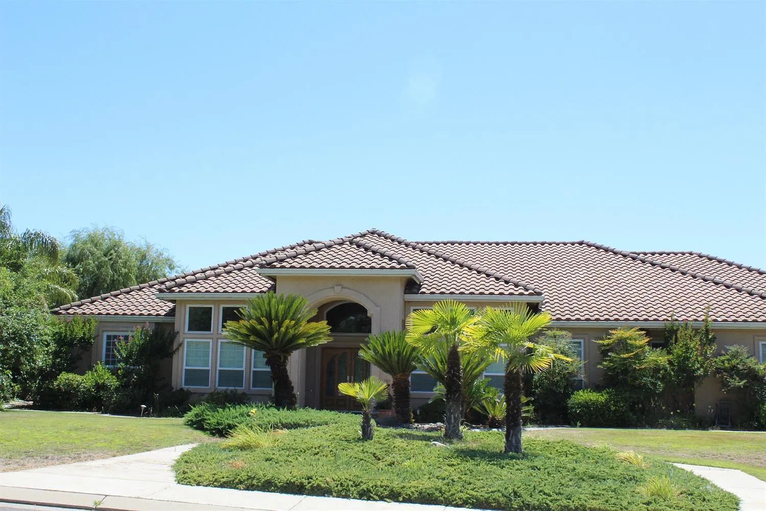 2213 Jackie Ct photo 1