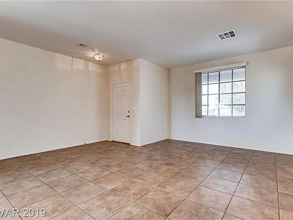 5th image of 3317 Mastercraft Ave