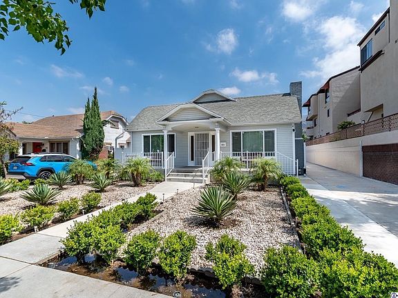 3rd image of 621 Palm Dr