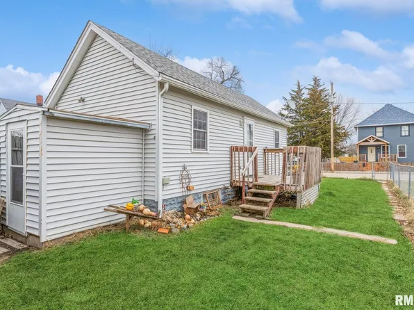 1333 17th St, East Moline, IL 61244