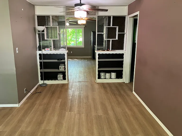 513 E Main St — Photo 3