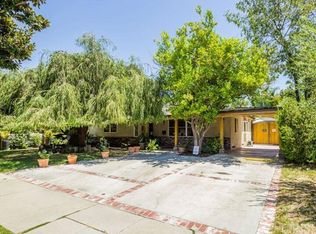 6212 Teesdale Ave, North Hollywood, CA 91606