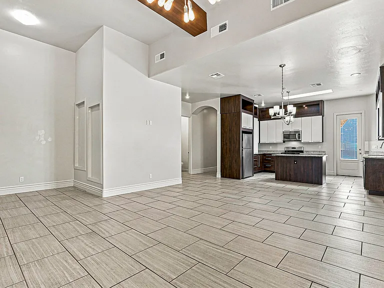 3203 Red Orchard Dr — Photo 5